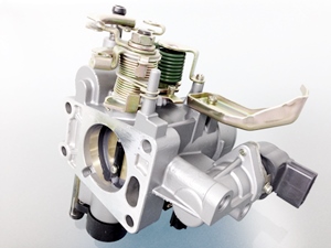 �����ō��i�����r���g�X���b�g���{�f�B�A�`�����o�[�̔�